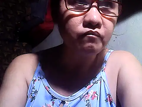 Snapshot of sweetsosie18 chatting on 22, 5, 2026 sweetsosie18 online show from 22, 5, 2026