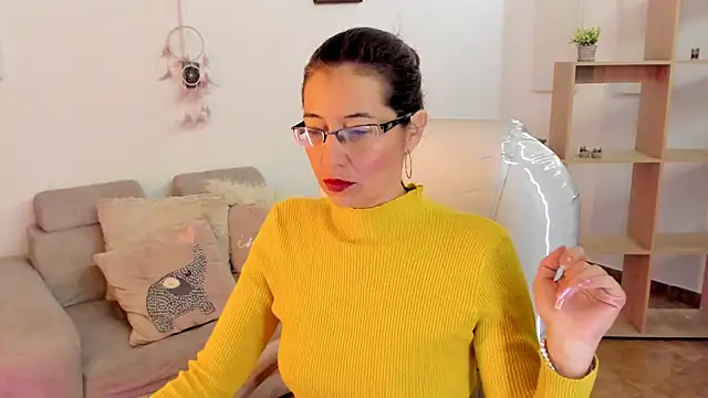 Snapshot of Antonnella_3 chatting on 6, 3, 2025 Antonnella 3 online show from 6, 3, 2025