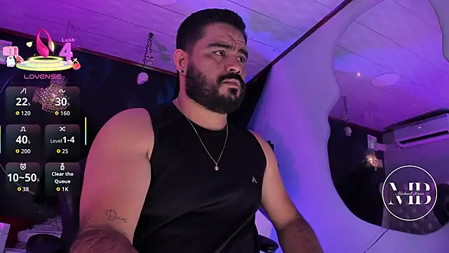 Snapshot of MichaelBear_ chatting on 27, 10, 2025 MichaelBear online show from 27, 10, 2025