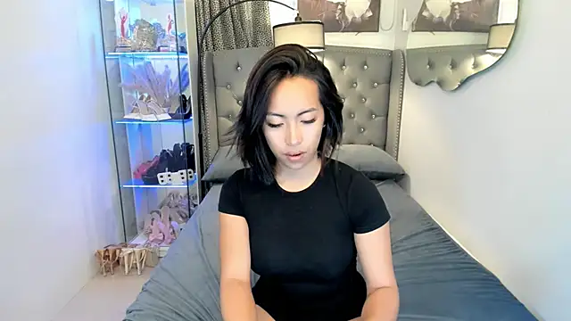 reighnempress online show from 12, 1, 2026