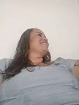 Snapshot of LINDAHALLS chatting on 1, 7, 2026 LINDAHALLS online show from 1, 7, 2026