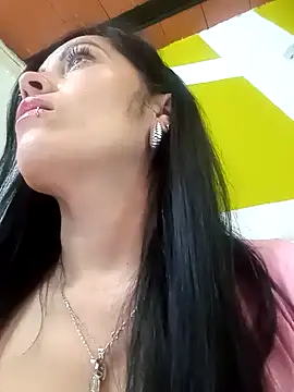 Snapshot of Tania_mature chatting on 7, 1, 2025 Tania mature online show from 7, 1, 2025