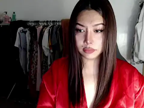 urqueendominant online show from 8, 3, 2025