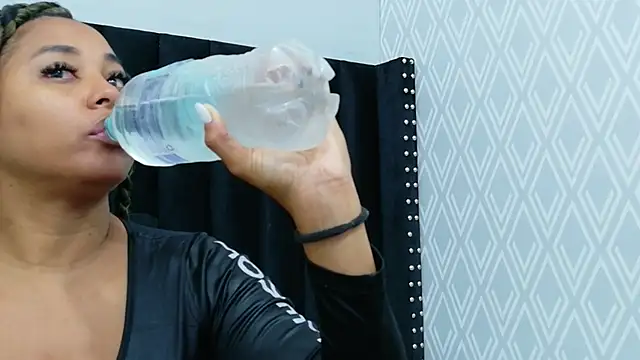 colombiamommy online show from 8, 4, 2026