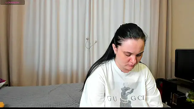 AlanaBrox online show from 26, 6, 2026