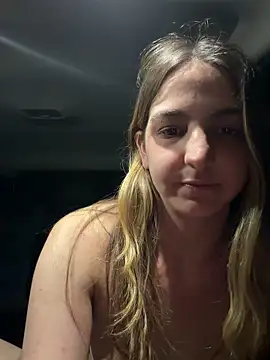 DoriDeluxe66 online show from 17, 4, 2026