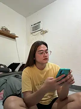 MarieLoveGlamorous online show from 19, 2, 2026