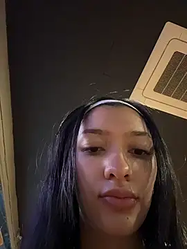 Snapshot of kendall_ruiz chatting on 5, 11, 2025 kendall ruiz online show from 5, 11, 2025