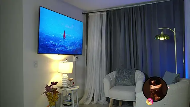 Snapshot of kendall_ruiz chatting on 3, 12, 2025 kendall ruiz online show from 3, 12, 2025