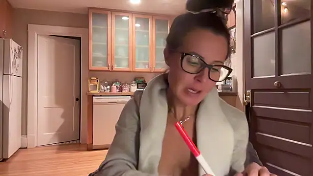 Snapshot of yourmorningwakeupcall chatting on 23, 12, 2024 yourmorningwakeupcall online show from 23, 12, 2024