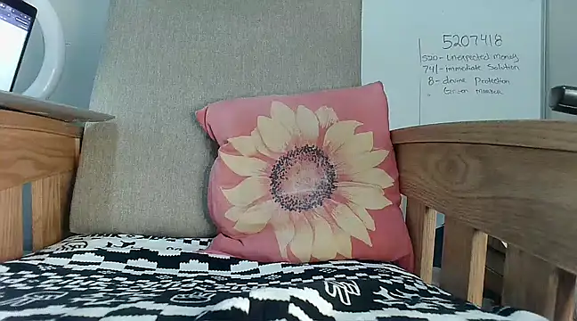 EmpressSunshine online show from 13, 3, 2025