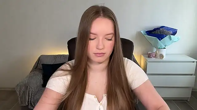 EvaMaddison online show from 3, 4, 2026