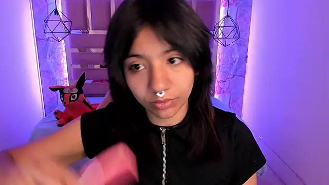 Nami usagi online show from 12, 12, 2024