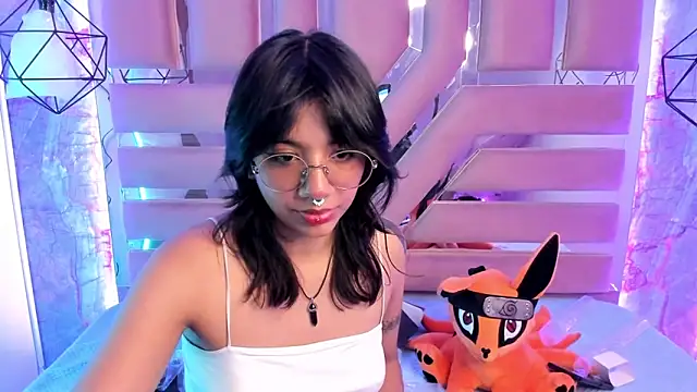 Nami usagi online show from 19, 12, 2024