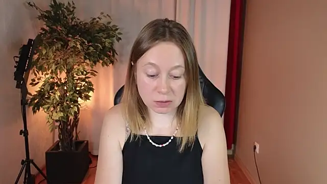 BrookeEvans online show from 15, 10, 2025