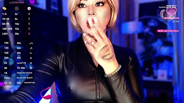 Snapshot of Thalia_Cambridge chatting on 14, 9, 2025 Thalia Cambridge online show from 14, 9, 2025