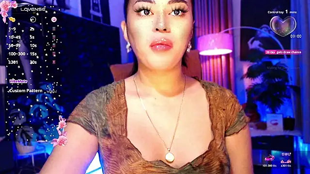 Snapshot of Thalia_Cambridge chatting on 14, 11, 2025 Thalia Cambridge online show from 14, 11, 2025