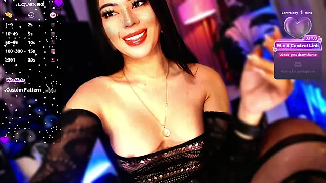 Snapshot of Thalia_Cambridge chatting on 13, 12, 2025 Thalia Cambridge online show from 13, 12, 2025