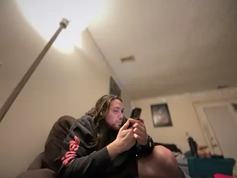 Snapshot of lucasgalacticman chatting on 1, 12, 2025 lucasgalacticman online show from 1, 12, 2025