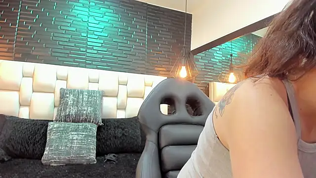 Snapshot of Salo_Heaven chatting on 8, 2, 2025 Salo Heaven online show from 8, 2, 2025