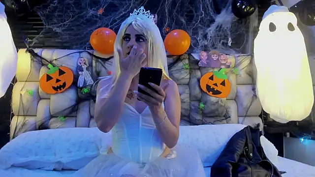 Snapshot of Salo_Heaven chatting on 30, 10, 2025 Salo Heaven online show from 30, 10, 2025