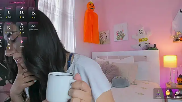 Snapshot of annadu011 chatting on 12, 10, 2025 annadu011 online show from 12, 10, 2025