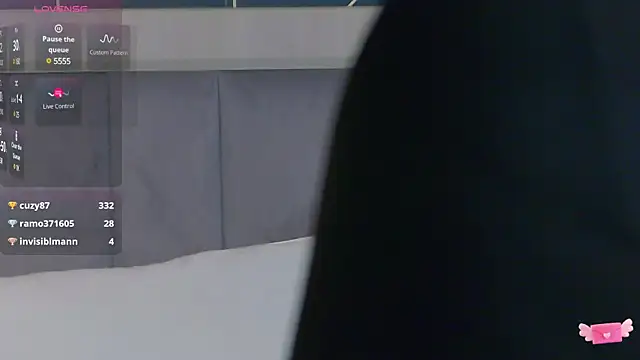 EmyLaveau online show from 30, 1, 2025