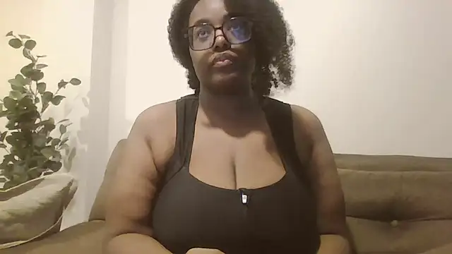 MissCC99 online show from 12, 4, 2026