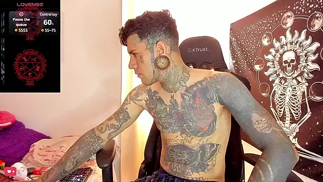 Snapshot of josh__ackerman chatting on 11, 1, 2025 josh ackerman online show from 11, 1, 2025