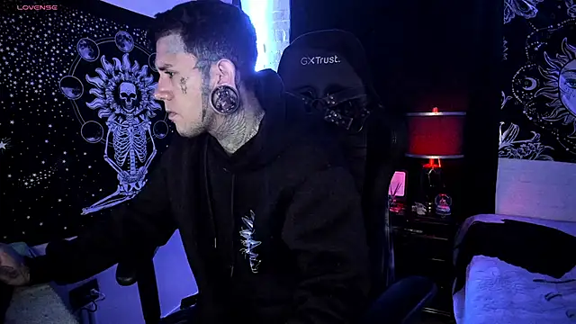 Snapshot of josh__ackerman chatting on 3, 3, 2025 josh ackerman online show from 3, 3, 2025