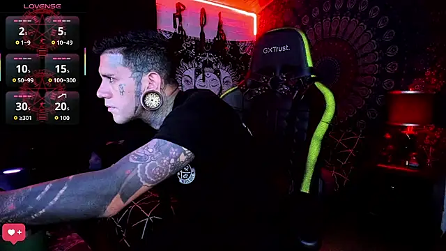 Snapshot of josh__ackerman chatting on 25, 9, 2025 josh ackerman online show from 25, 9, 2025