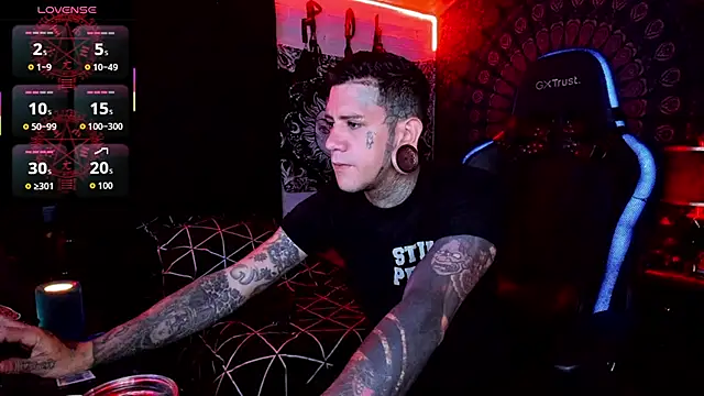 Snapshot of josh__ackerman chatting on 30, 9, 2025 josh ackerman online show from 30, 9, 2025