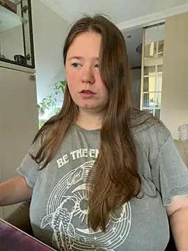 Snapshot of remirann_ chatting on 21, 10, 2025 remirann online show from 21, 10, 2025