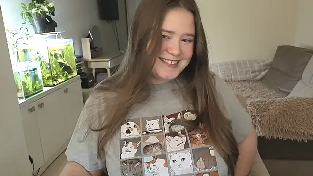 Snapshot of remirann_ chatting on 10, 11, 2025 remirann online show from 10, 11, 2025