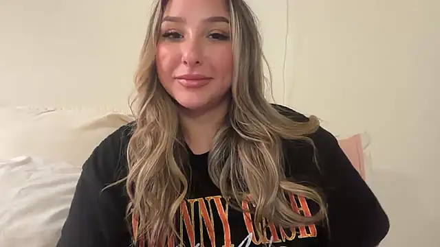 lustfulsmiles online show from 7, 10, 2025