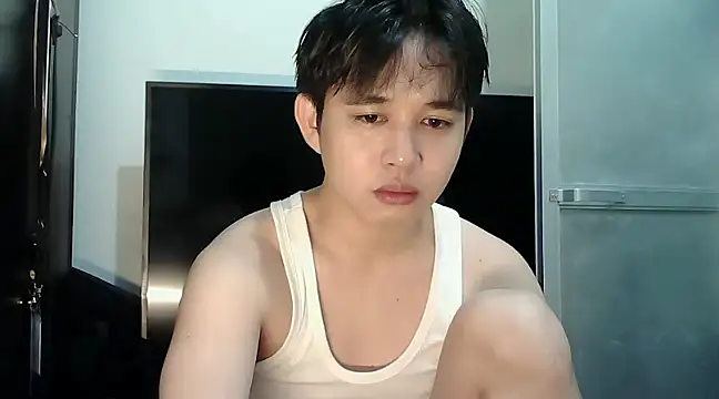 Snapshot of alfonsoasiancutie chatting on 30, 12, 2024 alfonsoasiancutie online show from 30, 12, 2024