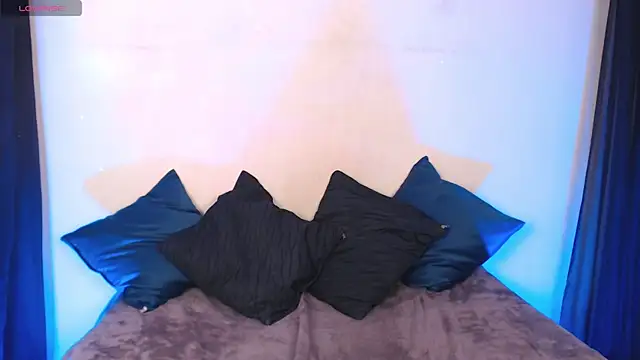 Agatha Tenebris online show from 4, 3, 2025