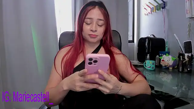 Snapshot of Marie_Castelzc chatting on 11, 12, 2024 Marie Castelzc online show from 11, 12, 2024