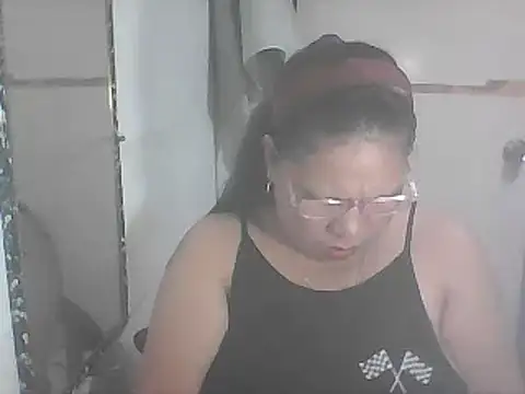 hotwet mama4uxx online show from 5, 3, 2025