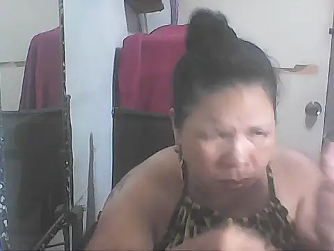 hotwet mama4uxx online show from 13, 1, 2026