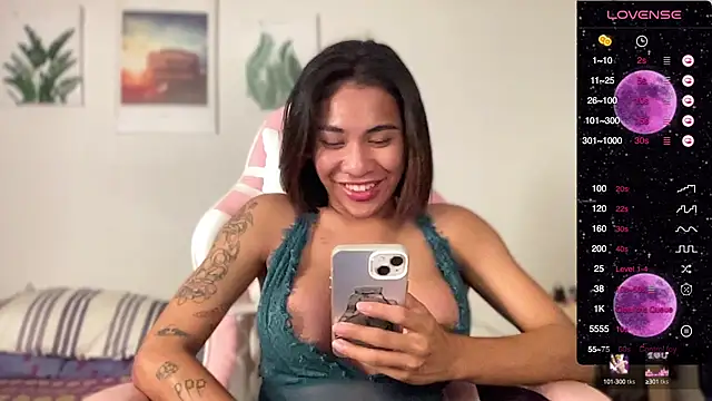 Alaia Pope online show from 20, 2, 2025