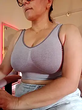 MariaPau 83 online show from 28, 2, 2025