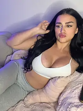 Celinaax online show from 9, 7, 2026