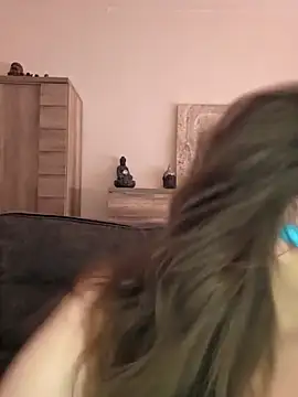 cristalines online show from 5, 3, 2026