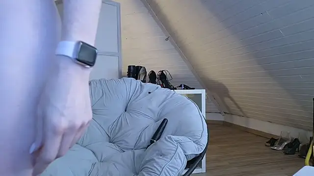 Sabdeluxe online show from 5, 12, 2025