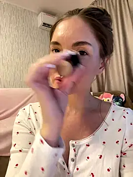 Snapshot of Chel_sea_ chatting on 18, 10, 2025 Chel sea online show from 18, 10, 2025