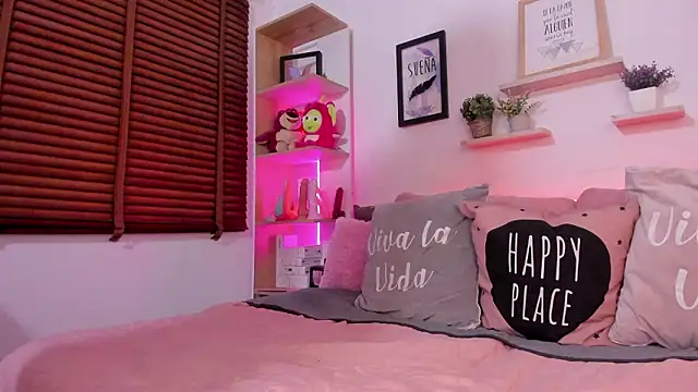 Nata Villalobos online show from 13, 3, 2026