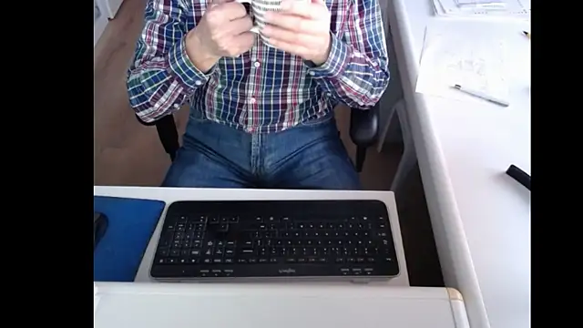 Snapshot of dutchpornking chatting on 28, 1, 2025 dutchpornking online show from 28, 1, 2025