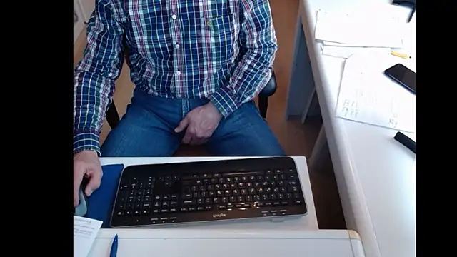 Snapshot of dutchpornking chatting on 31, 1, 2025 dutchpornking online show from 31, 1, 2025
