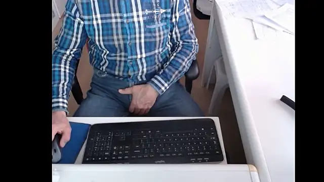 Snapshot of dutchpornking chatting on 7, 2, 2025 dutchpornking online show from 7, 2, 2025